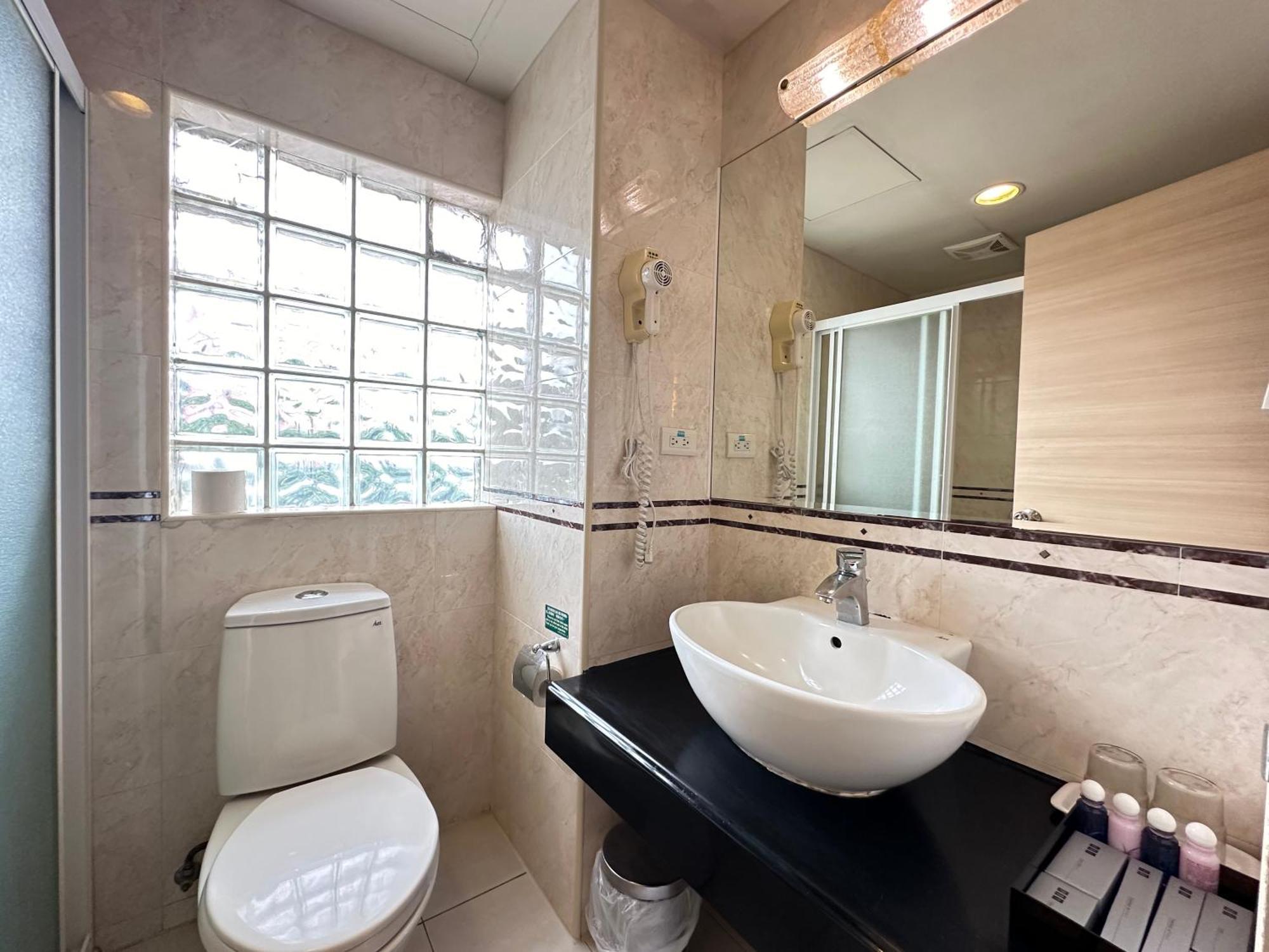 Chientan Youth Hotel Taipei Exterior photo