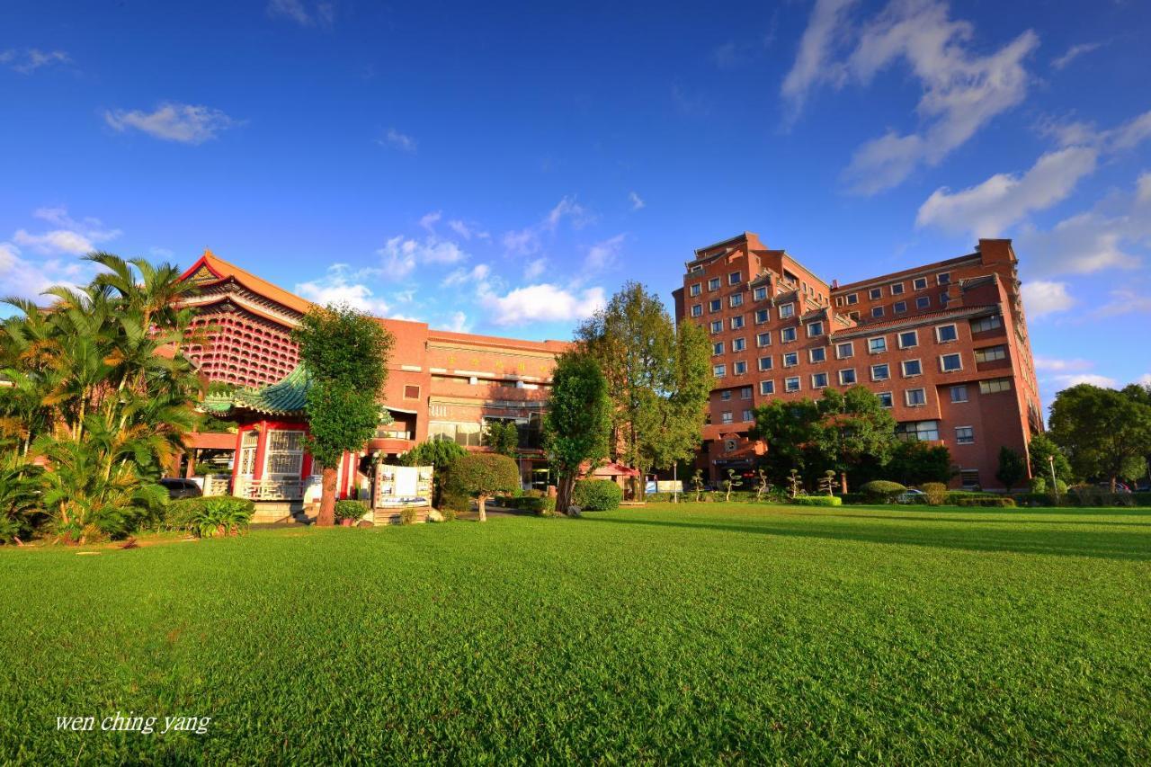 Chientan Youth Hotel Taipei Exterior photo